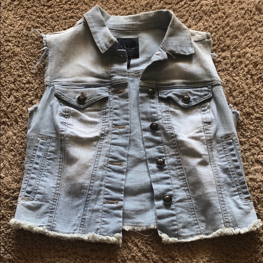 Jean Vest